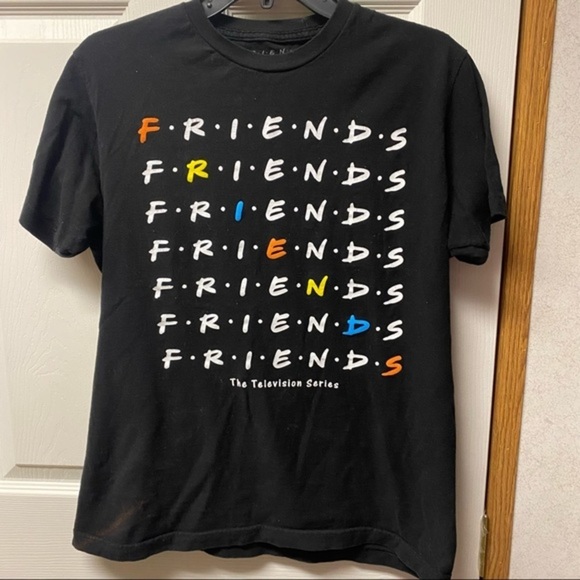Tops - FRIENDS Unisex Medium black shirt‎